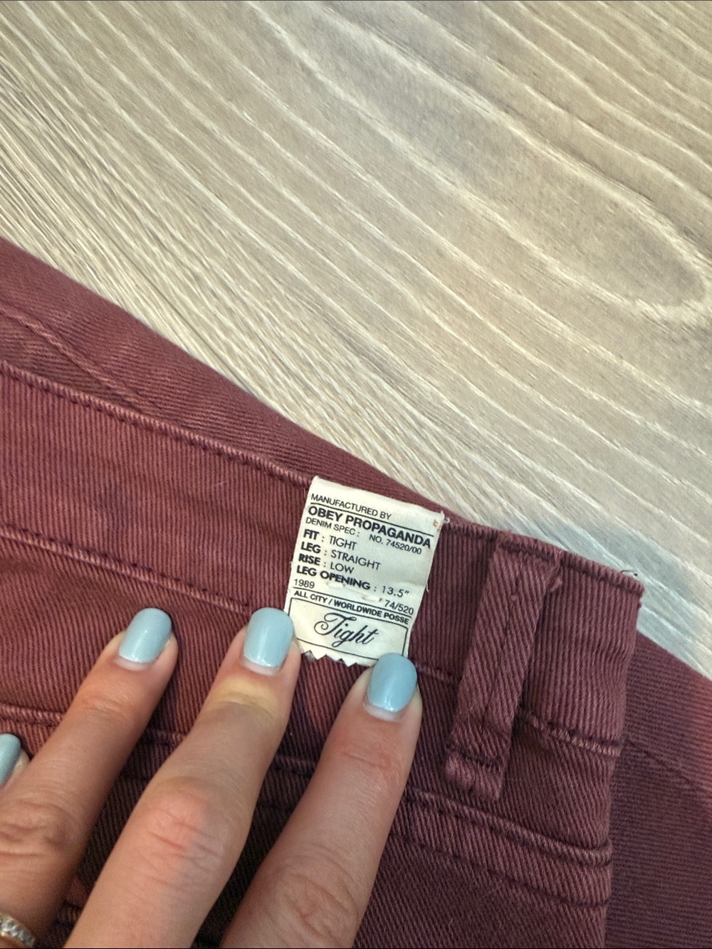 OBEY DARK BURGUNDY "TIGHT STRETCH STRAIGHT LEG" JEANS size 30 - Picture 4 of 5